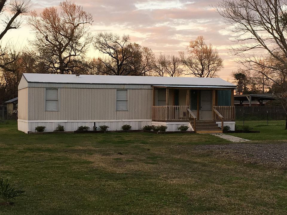 1st image of 205 Pleasant Ave