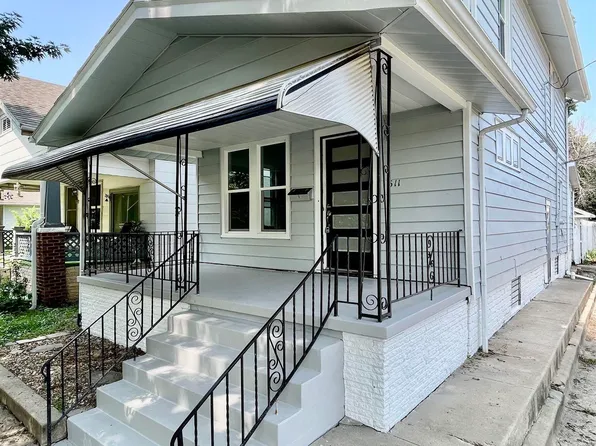 611 SW Western Ave, Topeka, KS 66606