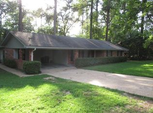 330 Iris Park Dr, Pineville, LA 71360