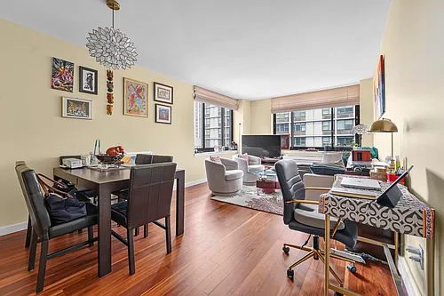 300 Albany St #8D Photo 1