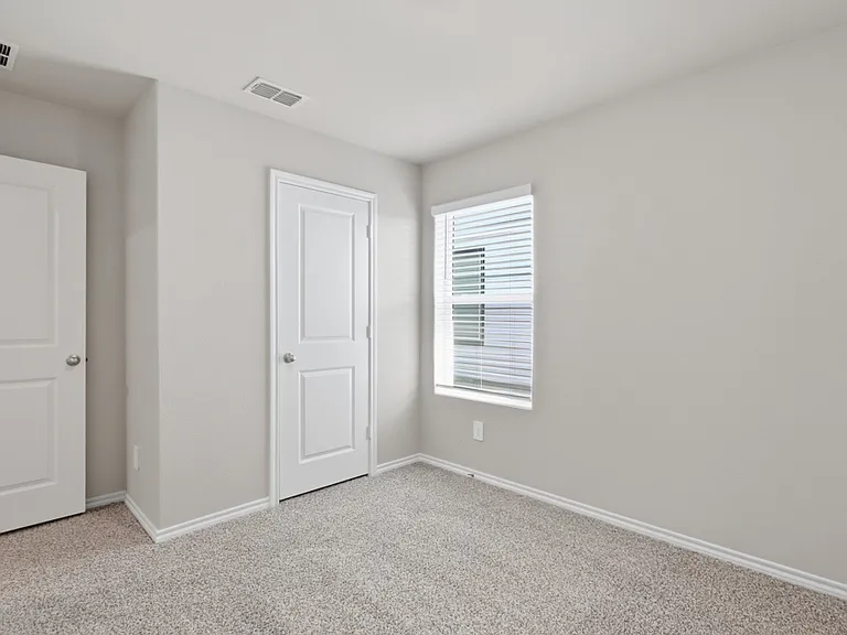 1144 Southfield Dr — Photo 9