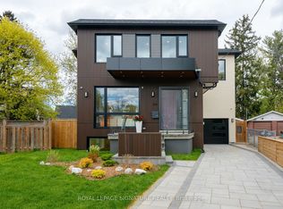 24 Merritt Rd, Toronto, ON M4B 3K5