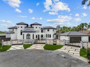 9881 SW 148th Ter, Miami, FL 33176