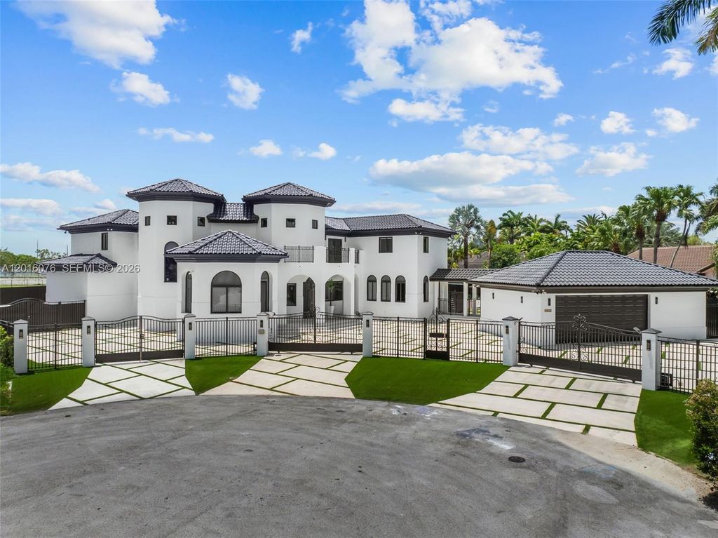 9881 SW 148th Ter, Miami, FL 33176 home