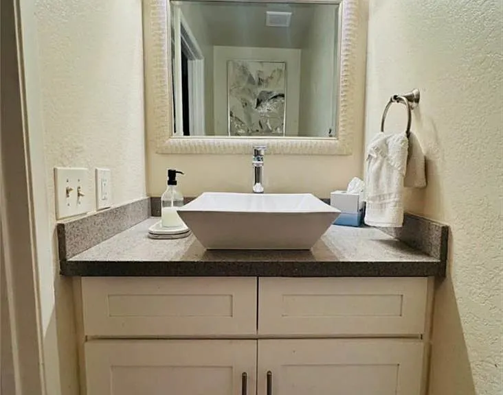 44600 La Paz Rd — Photo 12