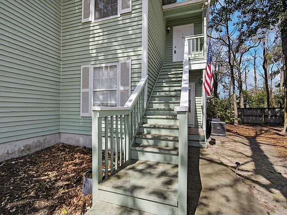 3rd image of 6280 Rolling Fork Rd APT H