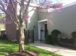 8714 Bayport Dr, Dayton, OH 45458