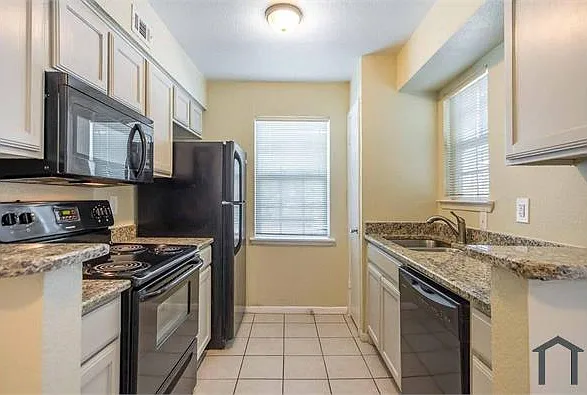 1625 Grigsby Ave #202 — Photo 7