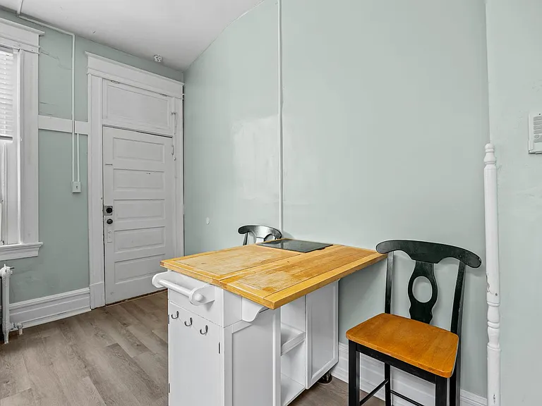2713 W Grace St — Photo 29