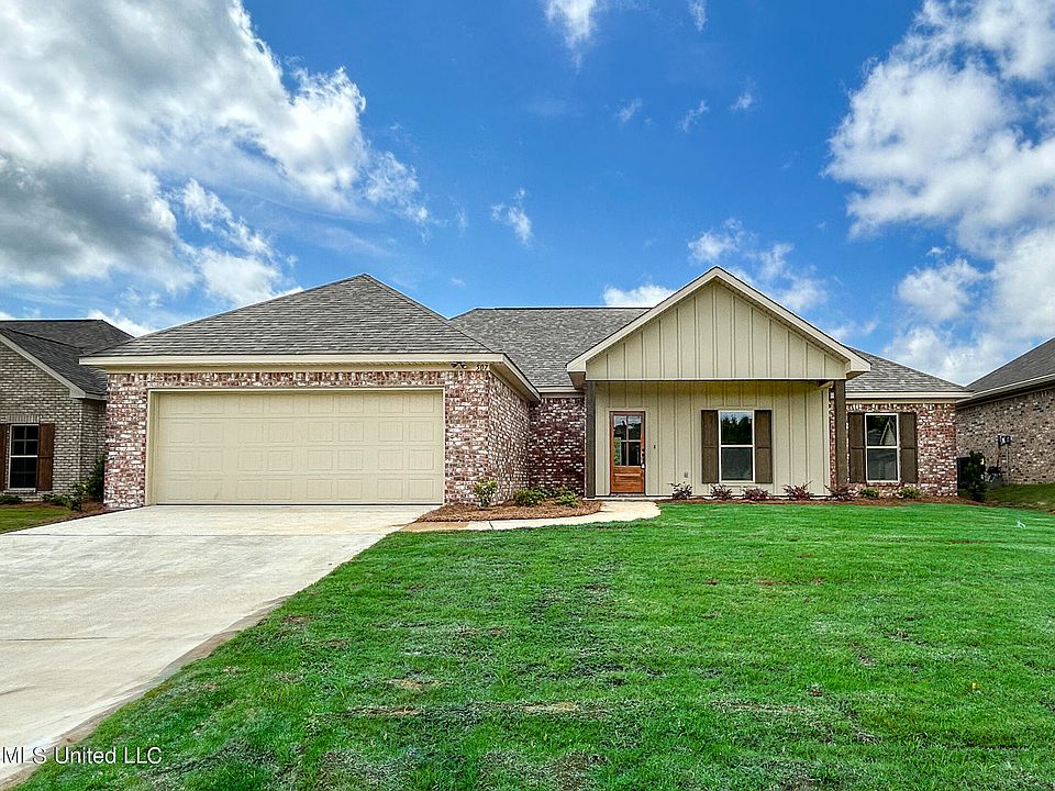 1st image of 507 Birchwood Blvd
