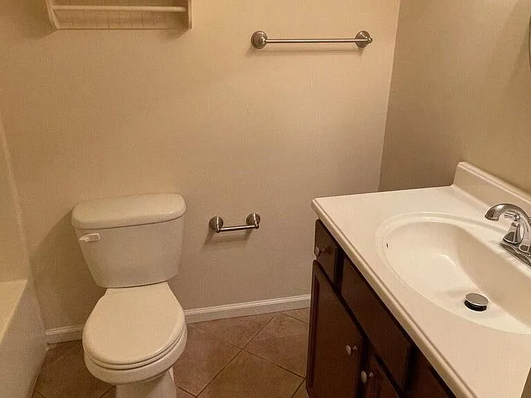 904 Persimmon Pl — Photo 7