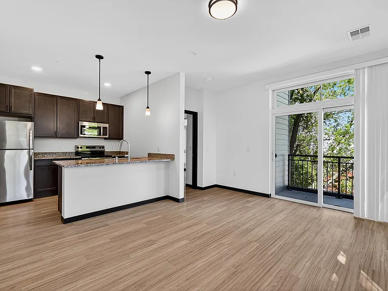 Vicino Apartments — Photo 20