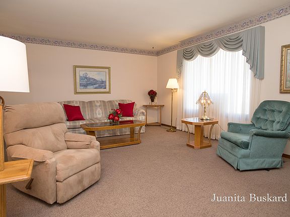 5th image of 230 S State St APT 135