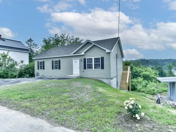 146 High St, Webster, MA 01570