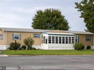 101 Country Ln, Buena, NJ 08310