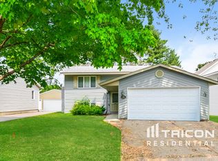 1180 4th St W, Hastings, MN 55033