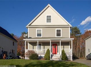 28 Dale Ave #A, Westbrook, ME 04092