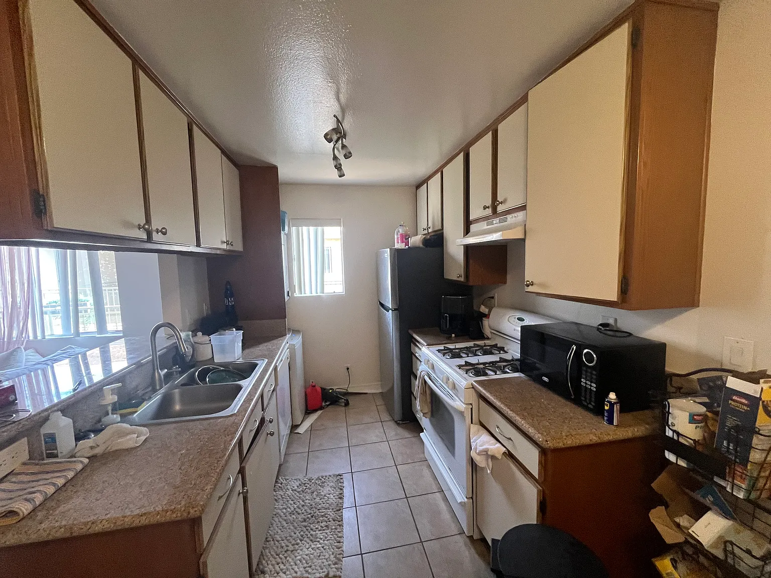 2 bed, 975 sqft, $1,397 — Photo 3