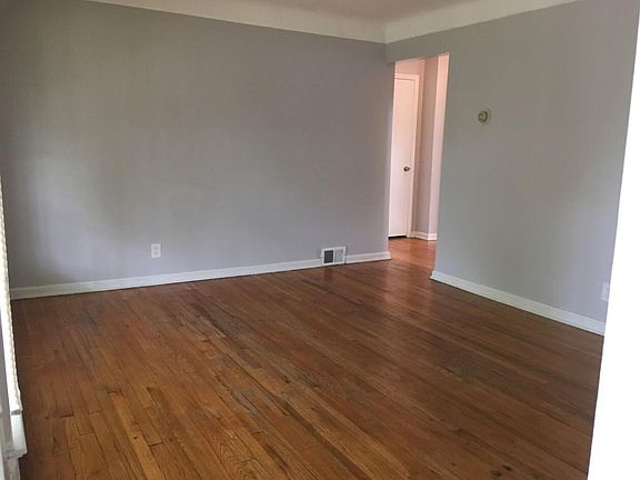 4th image of 12504 Maple Leaf Dr