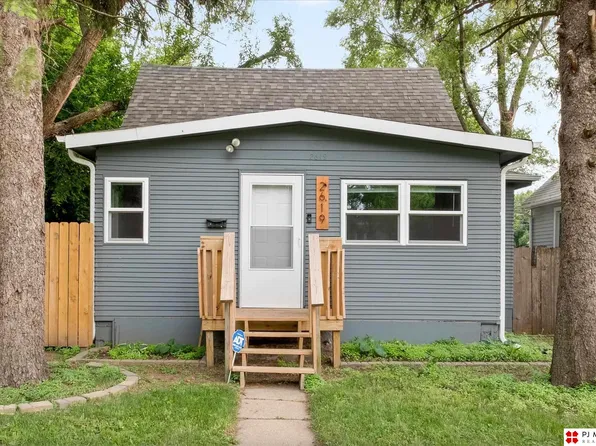 2619 Fort St, Omaha, NE 68111