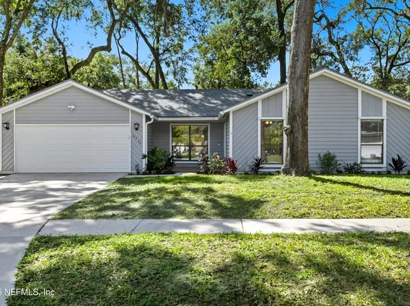10256 CLASSIC OAK Road N, Jacksonville, FL 32225