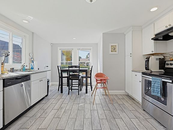 5th image of 116 Gladstone St