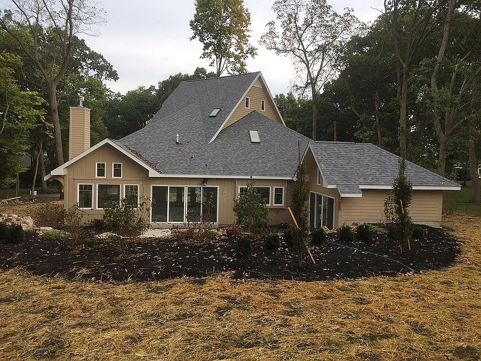1st image of 31 N Woodwinds Way