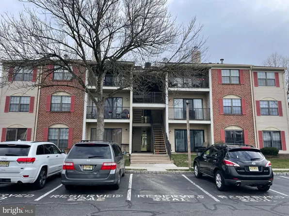 7 Poillon Ct, Lawrence Township, NJ 08648