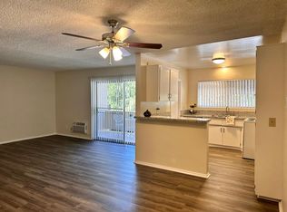 6955 Kester Ave APT 206, Van Nuys, CA 91405