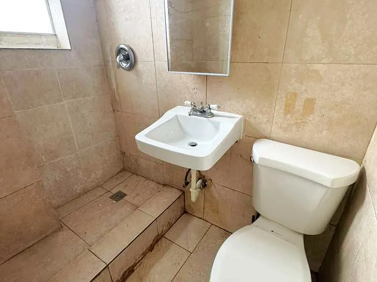 485 SW 4th Ave #11 — Photo 4