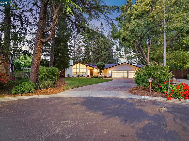 23 Elaine Ct — Photo 5
