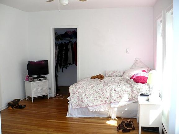 2nd image of 2146 N Dayton St #3