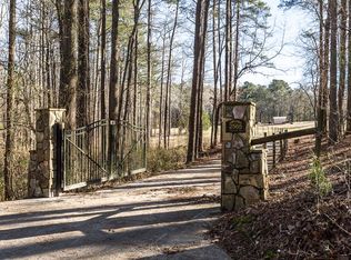 2565 Hog Liver Rd, Carrollton, GA 30117