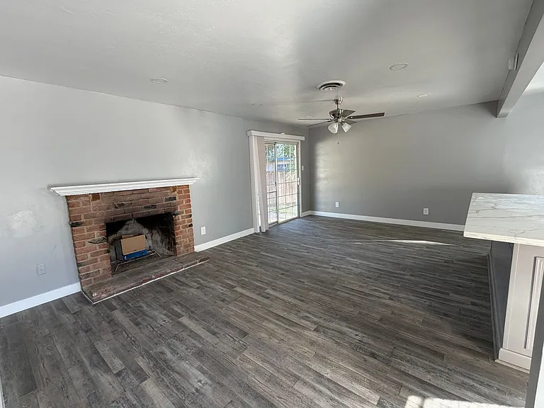 3608 Balboa Dr — Photo 17