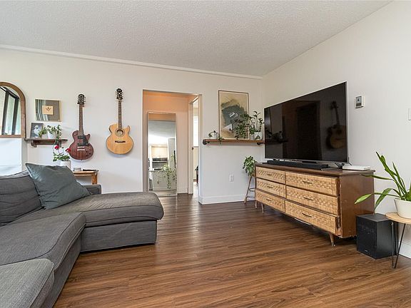 5th image of 1745 Leighton Rd #102