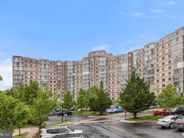 19355 Cypress Ridge Ter Unit 414, Leesburg, VA 20176