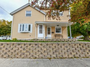 904 Washington St, Grafton, WI 53024