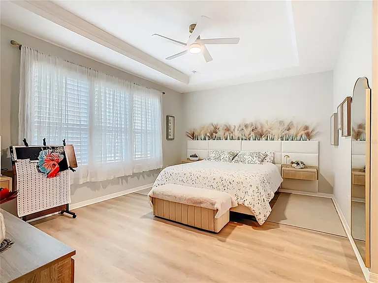 790 Carmel Ln — Photo 18