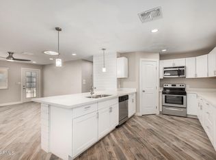 3029 E Shangri La Rd, Phoenix, AZ 85028