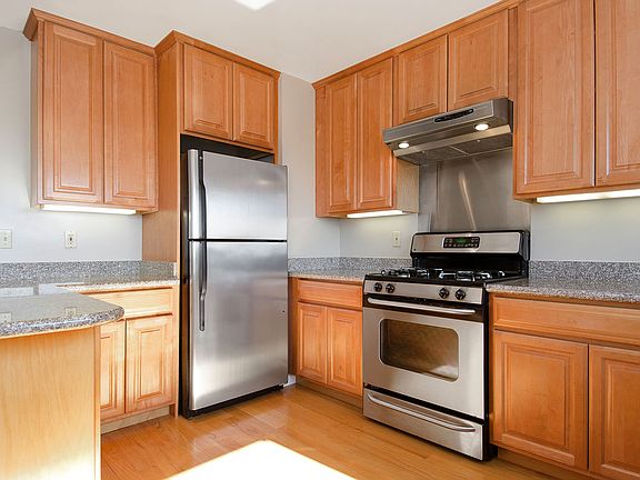 5th image of 4315 Clement St APT 3