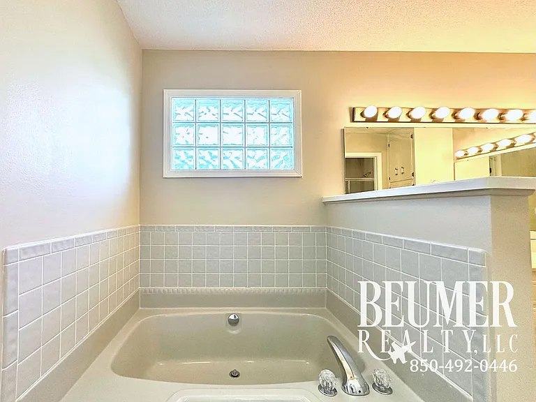 5027 Shoshone Dr — Photo 10