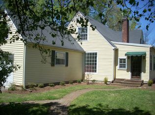 949 Graybar Ln, Nashville, TN 37204