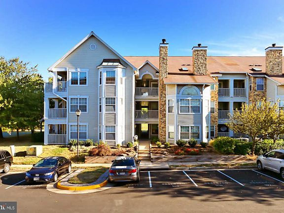 5th image of 5601 Willoughby Newton Dr Unit 37