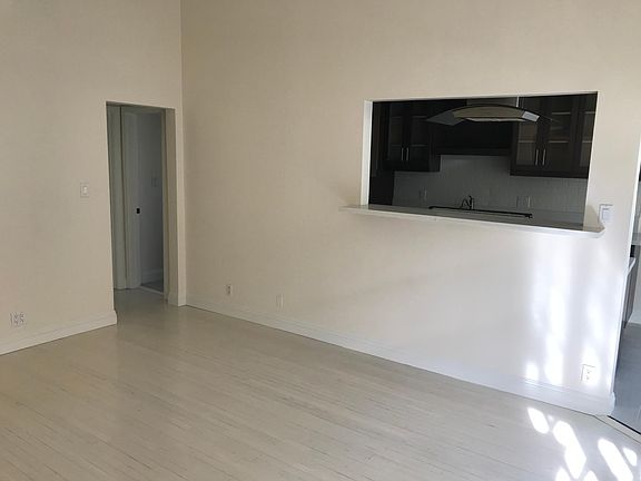 2nd image of 11719 Mayfield Ave APT 8