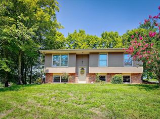 211 Christy Dr, Kingsport, TN 37660