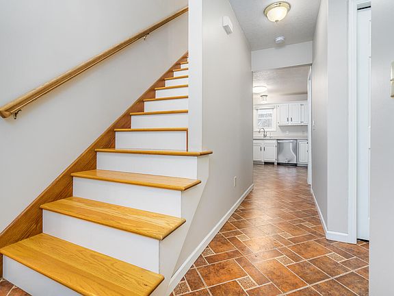 3rd image of 5650 Whitmore Dr