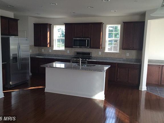 5th image of 4433 Camley Way