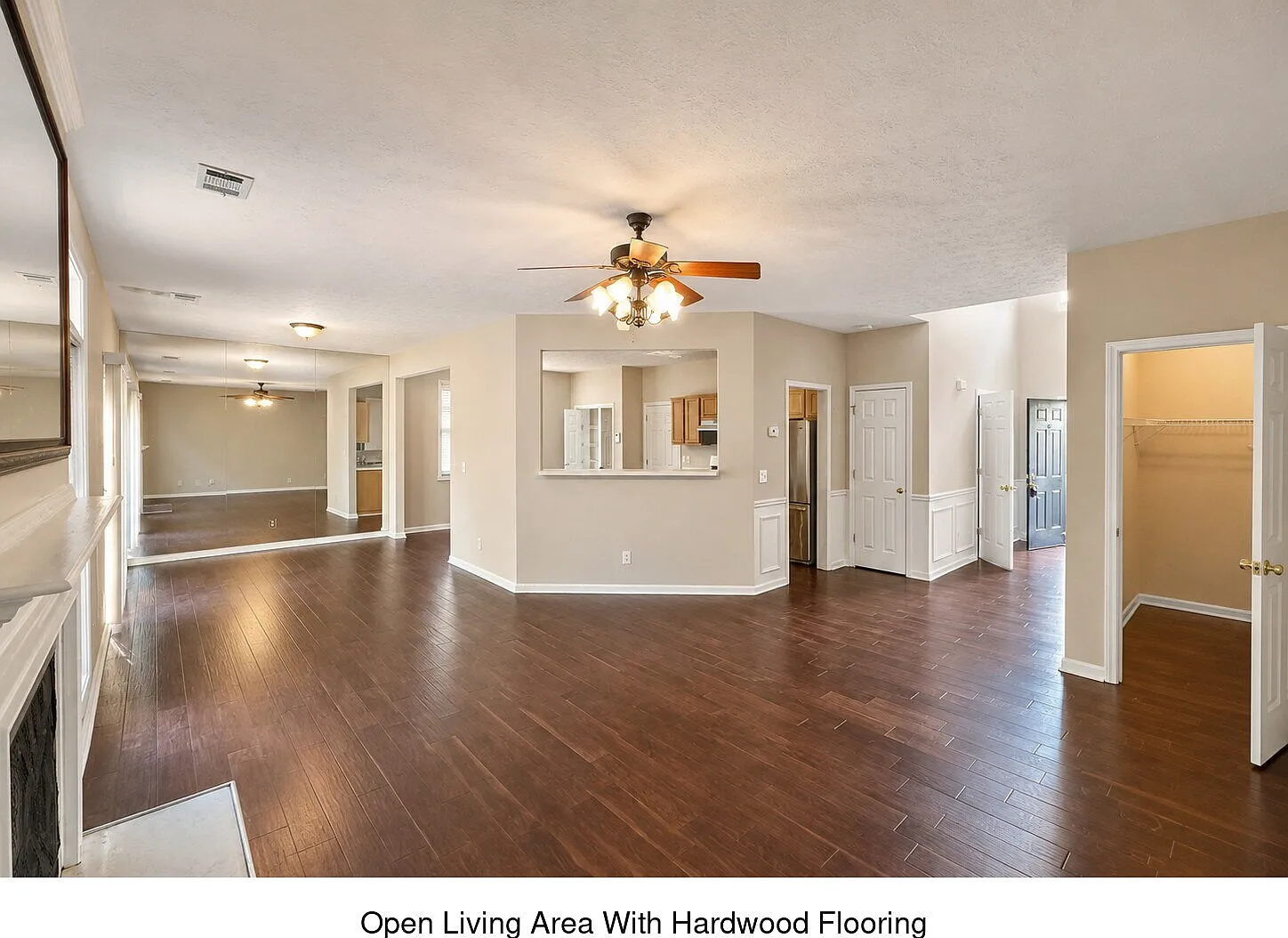 3 bed, 2.5 bath, 1876 sqft, $2,675 — Photo 3