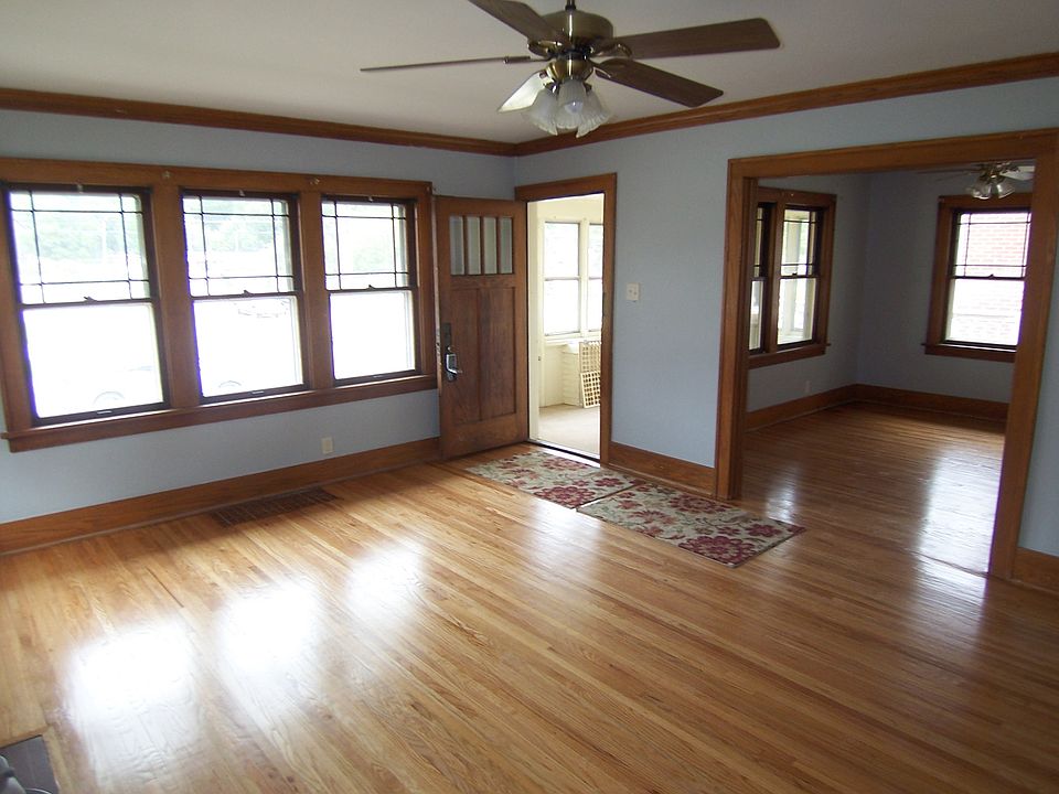 1st image of 3120 Dearborn Blvd