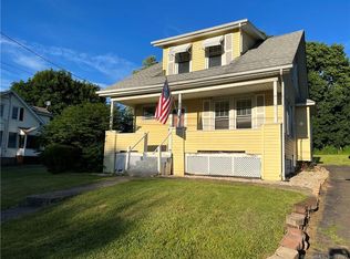 52 Ridgefield St, Meriden, CT 06450